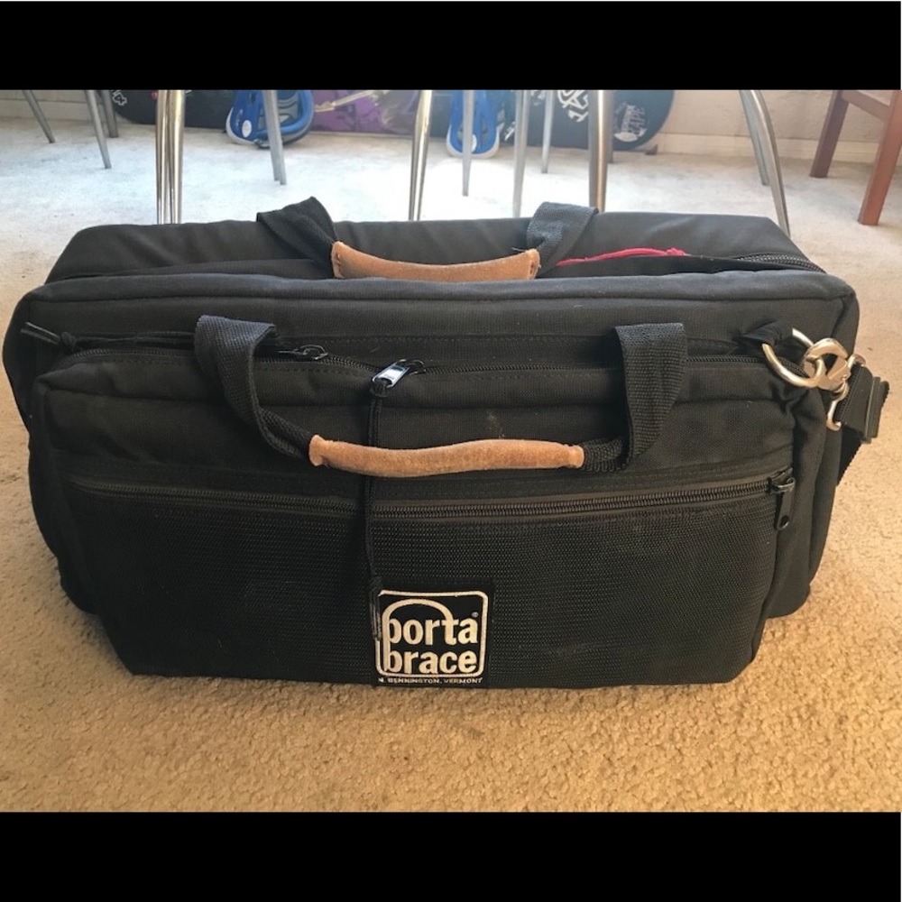 PortaBrace CS-DC3U Digital Camera Carrying Case